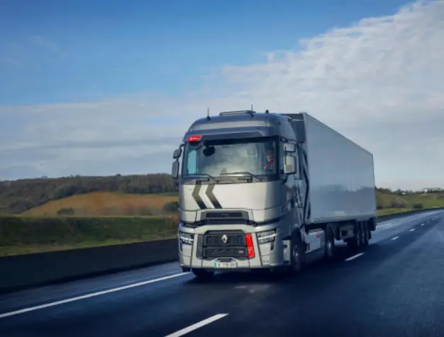 renault trucks t high 02