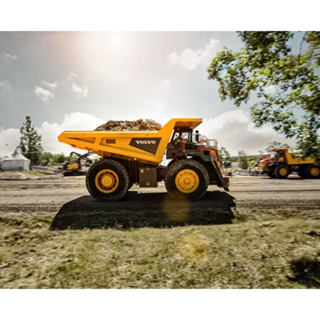 кариерный самосвал volvo r100e 01