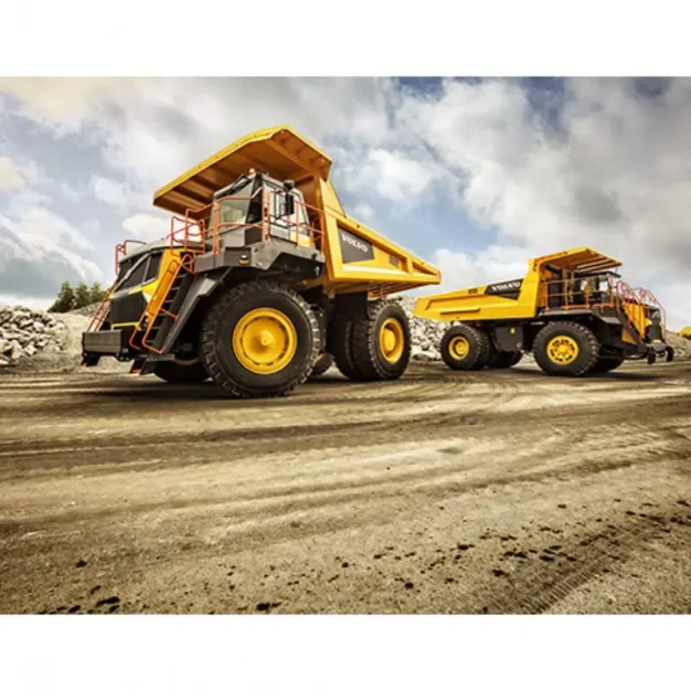 кариерный самосвал volvo r70d 01