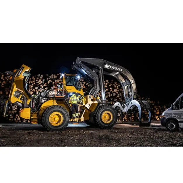 kolisnyj navantazhuvach volvo l180h high lift 001