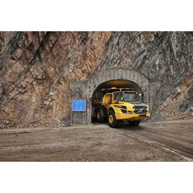 zchlenovanyj samoskyd volvo a25g 04